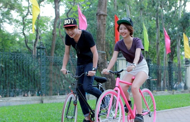 Đạp xe rèn thể lực